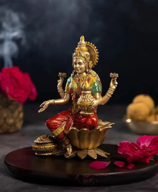 =Lakshmi Mata Idol Sitting Lotus Beautiful Top Quality No.1