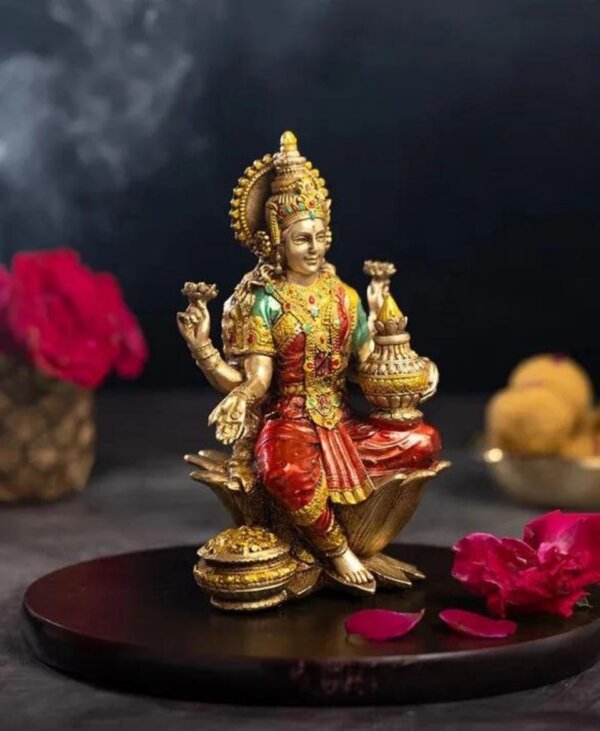 Lakshmi Mata Idol Top Quality No.1 Sit Lotus Beautiful